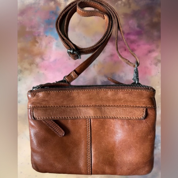 Vilenca Holland Leather Laser Cut Crossbody - Picture 9 of 10